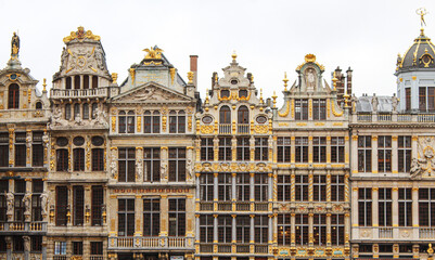 Obraz premium Historic Architecture and Grand Place Buildings in Brussels, Belgium
