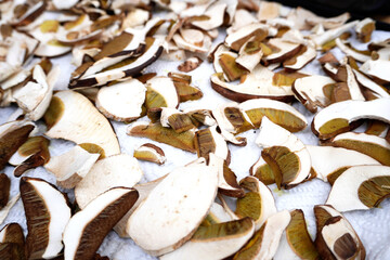 dried mushrooms, sliced ​​porcini mushrooms, Boletus edulis,