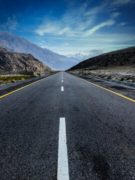 Karakoram highway the highest paved road in the world