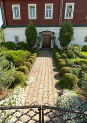 garden path in garden