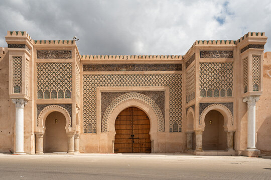 Monumental facade of Bab Mansour gate, the main entrance to Meknes old town and most famous landmark of the city, Morocco