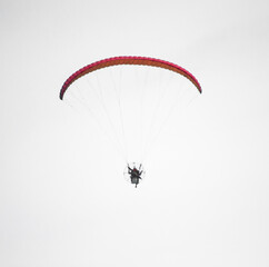 Tropical Harmony Itacaré Bahia Vibrant nature in Itacare Bahia. The meeting of blue sea, golden sand and lush Atlantic forest. A tropical retreat where every detail reveals calm, energy and authentic 