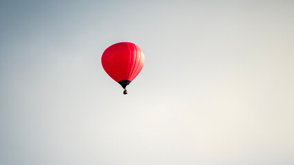 Balloons or balloons at sunset