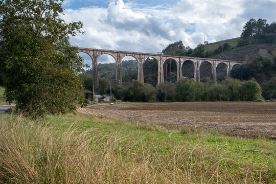 Panoramic view of the Canero Bridge in Vald&eacute;s, Asturias