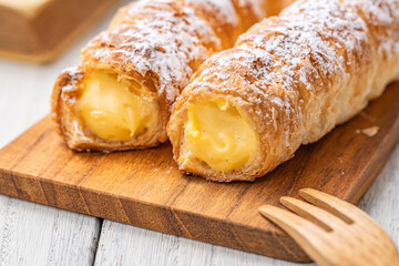 クリームコルネ