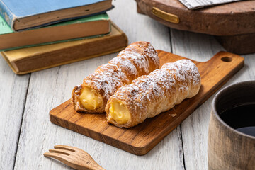 クリームコルネ