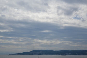 兵庫県神戸市垂水のマリンピア神戸より明石海峡と淡路島を臨む