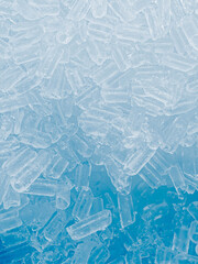 icecubes background,icecubes texture,icecubes wallpaper,ice helps to feel refreshed and cool water from the icecubes helps the water refresh your life and feel good.ice drinks for refreshment business