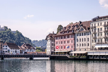 Centro histórico de Lucerna / Lucerne Old Town / Altstadt Luzern – diversión en el agua.