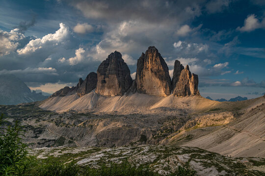 Famous Tre Cime di Lavaredo at summer time. Landscape of Alps Mountains. Dolomites, Alps, Italy, Europe (Drei Zinnen)