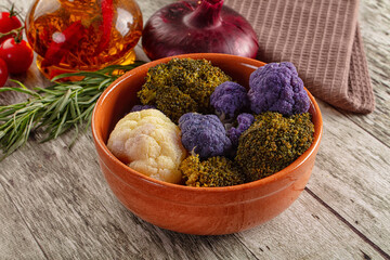 Steamed Colorful raw organic cauliflower cabbage