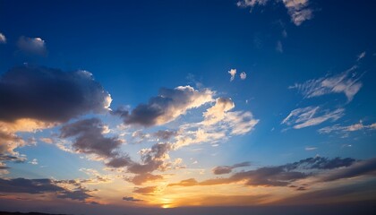 Naklejka premium Sunset Blue Sky In The Dusk With Clouds