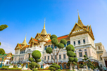 Fototapeta premium The Grand Palace was built same time as Bangkok. royal residences include Dusit Maha Prasat Throne Hall, Aphorn Phimok Prasat Throne Hall, Phiman Rattaya Throne Hall, Chakri Maha Prasat Throne Hall.