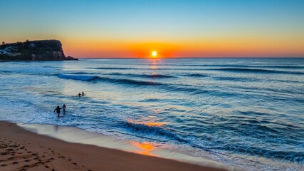 Blush Horizon: Sunrise by the Sea