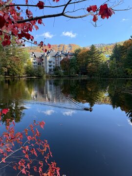 Fototapeta Mont Tremblant Ski Resort (commonly referred to as Tremblant) in autumn