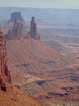 Canyonlands National Park sandstone spires and desert buttes