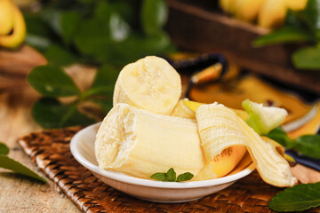 Fresh Hainan Imperial Bananas Sliced in Bowl - Sweet Tropical Fruit from China