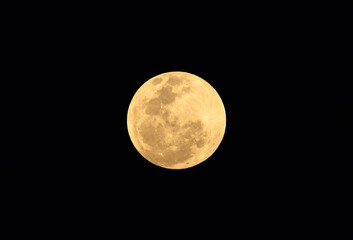 Full moon in September 2025 taken in Shark Bay, Western Australia. Lens 840mm on full frame camera