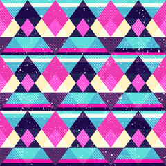 Diamond seamless pattern with grunge effect