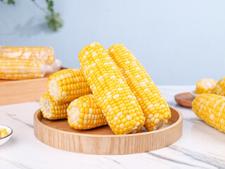 Fresh Sweet Corn Cobs on Wooden Plate - Golden Yellow Kernels Healthy Organic Vegetable Food