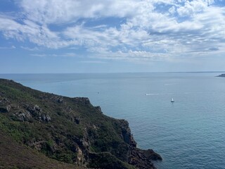 Obraz premium Le sentier des douaniers, jusqu'au Fort La Latte, Cap Fréhel, Plévenon
