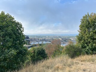 Calton Hill &agrave; l'est de la Nouvelle Ville d'&Eacute;dimbourg, au bout de Princes Street, 