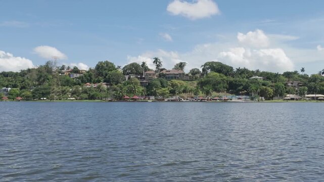 A relaxing walk around the lagoon and palm trees at Olmos Park in Tamaulipas.