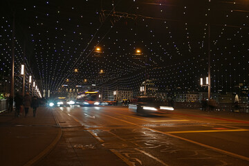 N&auml;chtliche Seebr&uuml;cke in Luzern, Schweiz
