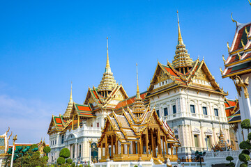 Fototapeta premium The Grand Palace was built same time as Bangkok. royal residences include Dusit Maha Prasat Throne Hall, Aphorn Phimok Prasat Throne Hall, Phiman Rattaya Throne Hall, Chakri Maha Prasat Throne Hall.