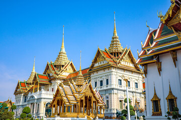 Fototapeta premium The Grand Palace was built same time as Bangkok. royal residences include Dusit Maha Prasat Throne Hall, Aphorn Phimok Prasat Throne Hall, Phiman Rattaya Throne Hall, Chakri Maha Prasat Throne Hall.