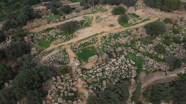Drone footage of Valle dei Templi in Agrigento, Sicily, highlighting the Temple of Concordia, Temple of Juno, Temple of Heracles, Temple of Olympian Zeus, and Castor and Pollux.