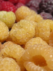 Zbliżenie na owoce maliny