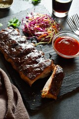 Spicy grilled spare ribs