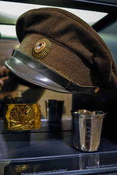 Casquette russe au fort de la Pompelle