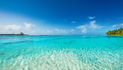 Fototapeta premium Turquoise Water In A Tropical Beach