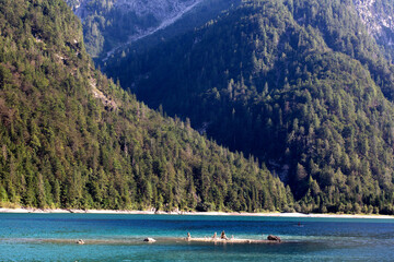 veduta del lago del predil, tarvisio