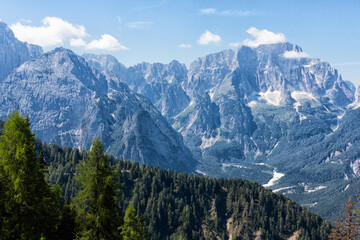monte canin visto dal monte lussari
