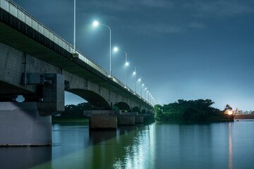 大淀川にかかる一ッ葉大橋