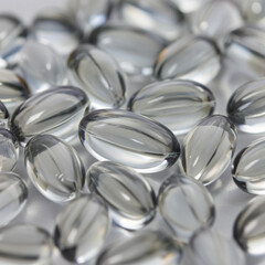 
transparent capsules