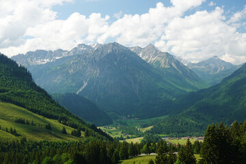 Obraz premium The Hintersteiner valley, Bad Hindelang, Germany 