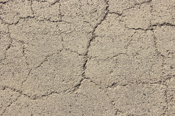 淡い赤色がアクセント、風化したセメント