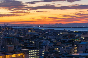 神戸の夜明け（長田区～兵庫区～空港島）　神戸市長田区にて