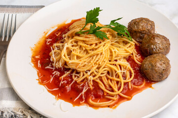 spaghetti with sauce  and italian  meat balls