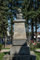 Obraz premium monument to the Dumitru Brezulescu in the City of Novaci 