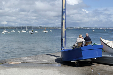 couple devant la mer