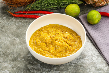 Inchian cuisine - chicken cashew curry