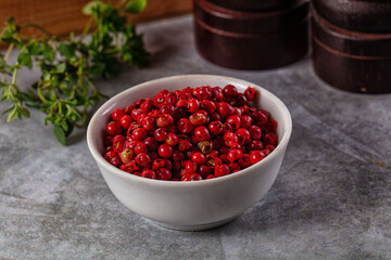 Dry pink pepper corn spice