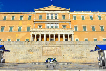Wachwechsel am griechischen Parlament in Athen (Griechenland)