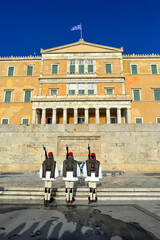 Wachwechsel am griechischen Parlament in Athen (Griechenland)