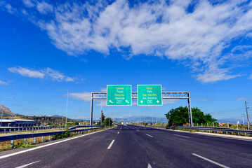 Autobahn Aftokinitodromos 7 und 8 / &Alpha;&upsilon;&tau;&omicron;&kappa;&iota;&nu;&eta;&tau;ό&delta;&rho;&omicron;&mu;&omicron;&sigmaf; von Athen in Richtung Patras/Kalamata (Griechenland)